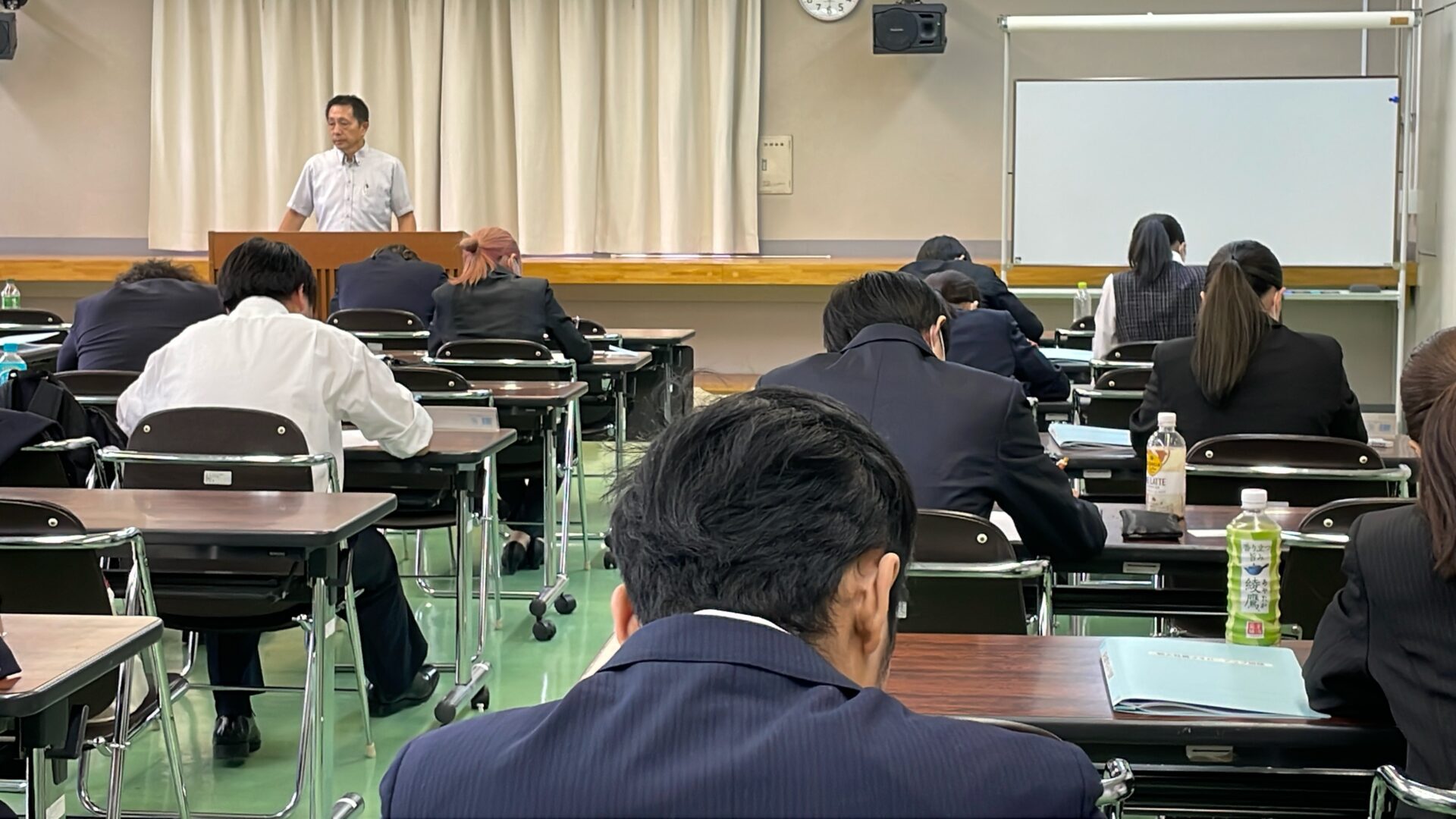 新入社員フォローアップ研修を行いました – 久留米地域職業訓練センター